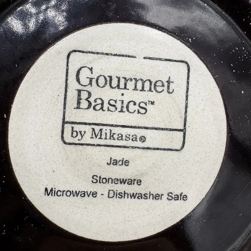Mikasa Gourmet Basics Serving Bowl Jade Stoneware 8.5